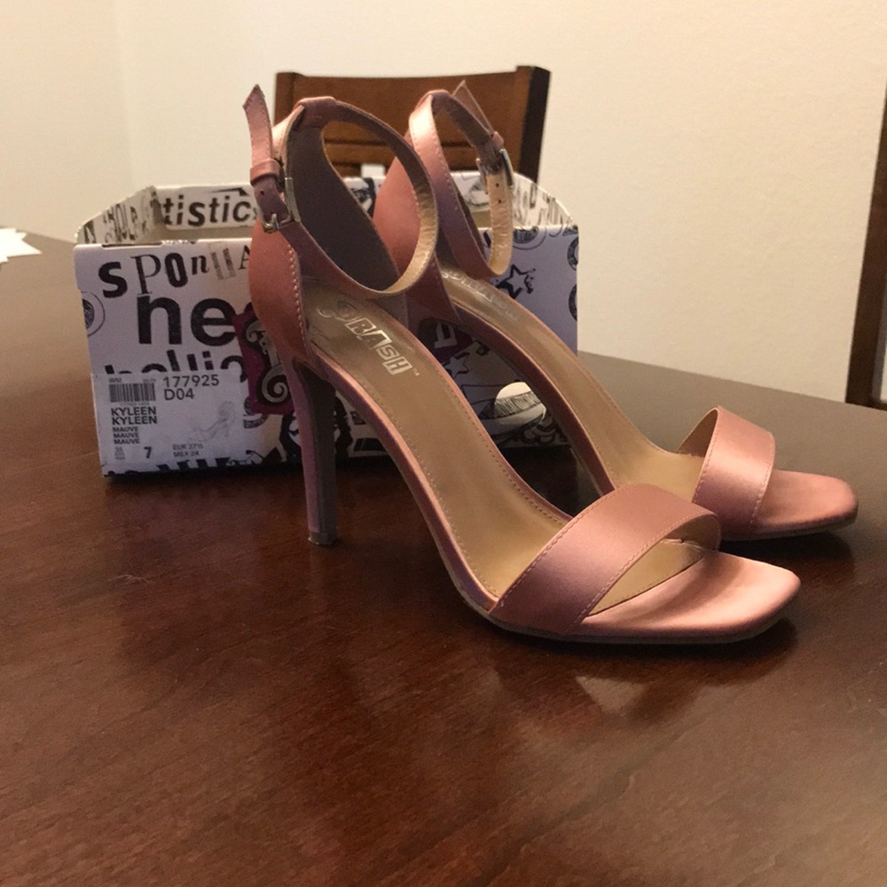 Brash Kyleen Mauve Heels Size 7